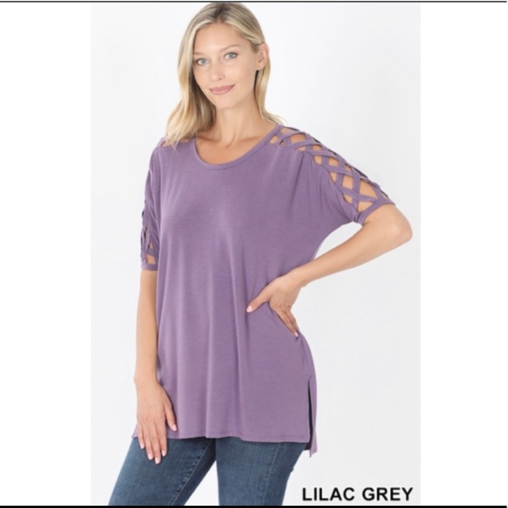 🔥🆕 LARGE Lilac Crisscross Shoulder Hi-Lo Top